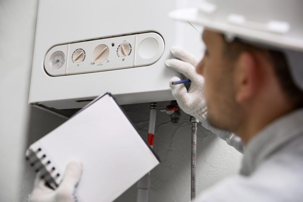 Wartung und Service Durchlauferhitzer, Handwerker